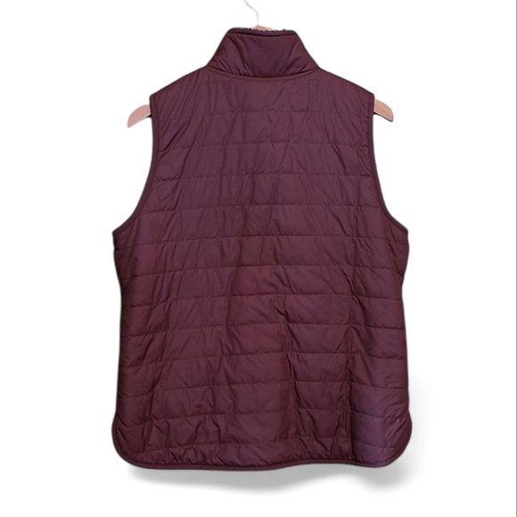 Women's Carhartt Reversible Rain & Wind Resistant Quilted Fleece Vest Wine Med - Picture 3 of 15